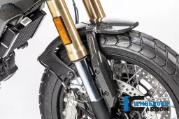 Superficie del parafango anteriore lucidata Ducati Scrambler 1100 del 2017