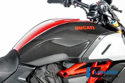 Copriserbatoio lato destro lucido Diavel 1260