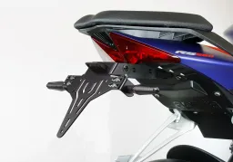 Set porta targa comprensivo di catarifrangente e luce targa